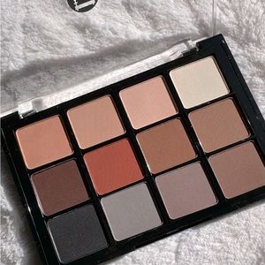 NWOB Viseart Professional Makeup Palette~ VPE01 Neutral Matte